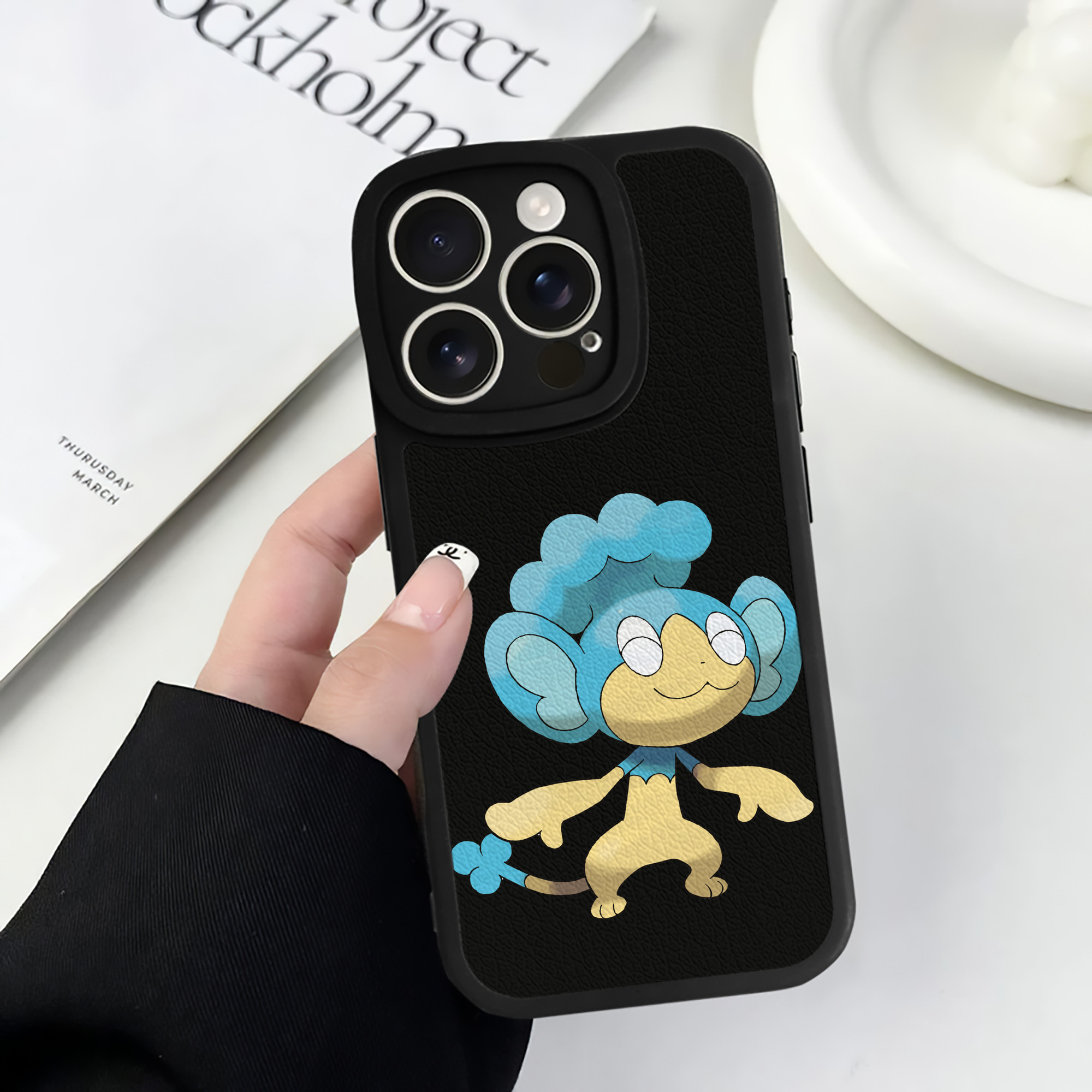 （画像用） ポケットモンスター Pokémon 【iPhone 16シリーズ対応】シリコンスマホケース（レザー調） 材質：シリコン